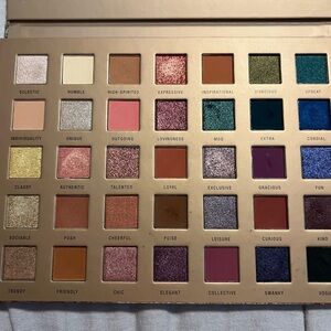 L.A. Girl Eyeshadow Palette